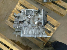 Load image into Gallery viewer, Transmission RAV4 2019 - MM2378309