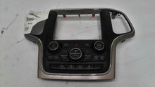 Load image into Gallery viewer, Temperature Controls GRAND CHEROKEE 2015 - MM2379315