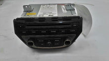 Load image into Gallery viewer, Radio Hyundai Genesis 2013 - MM2385047
