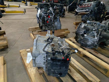 Load image into Gallery viewer, Transmission Kia Forte 2016 - MM2385878
