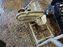 Load image into Gallery viewer, TRANSFER CASE F250SD Pickup 2013 13 2014 14 2015 15 2016 16 - MM2389640