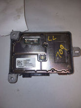 Load image into Gallery viewer, Radio SUBURBAN 1500 2020 - MM2389869