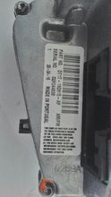 Load image into Gallery viewer, RADIO Ford Transit Connect 2014 14 2015 15 2016 16 AM FM - MM2398610