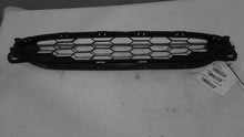 Load image into Gallery viewer, GRILLE Honda HR-V 2016 16 2017 17 2018 18 - MM2420564