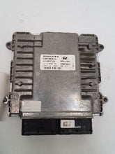 Load image into Gallery viewer, ECU ECM Computer Hyundai Santa Fe 2018 - MM2443027