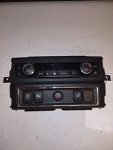 Load image into Gallery viewer, Temperature Controls Nissan Titan 2021 - MM2448912