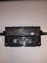 Load image into Gallery viewer, Temperature Controls Nissan Titan 2021 - MM2448912