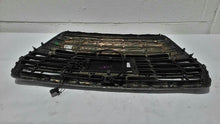 Load image into Gallery viewer, Grille G90 2017 - MM2481233