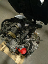 Load image into Gallery viewer, Engine Motor Volkswagen Tiguan 2018 - MM2483929