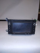 Load image into Gallery viewer, Radio Toyota Tacoma 2017 - MM2495635