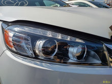 Load image into Gallery viewer, HEADLIGHT LAMP ASSEMBLY Kia Sorento 2016 16 Right - MM2504568