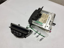 Load image into Gallery viewer, RADIO Clubman Cooper Countryman Paceman 2011-2016 AM FM CD - MM2519595