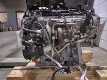 Load image into Gallery viewer, Engine Motor Chevrolet Equinox 2018 - MM2530114
