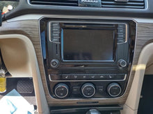 Load image into Gallery viewer, Temperature Controls Volkswagen Passat 2018 - MM2535530