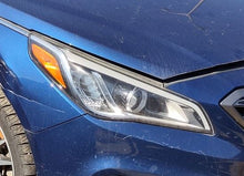 Load image into Gallery viewer, HEADLIGHT LAMP ASSEMBLY Hyundai Sonata Sonata Hybrid 15 16 Right - MM2554674