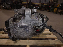 Load image into Gallery viewer, Transmission RAV4 2019 - MM2568723