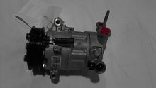 Load image into Gallery viewer, AC Compressor Chevrolet Equinox 2022 - MM2574858