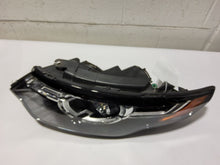 Load image into Gallery viewer, Headlight Lamp Assembly DISCOVERY SPORT 2017 - MM2581781