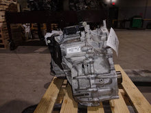 Load image into Gallery viewer, Transmission E-PACE 2020 - MM2595246