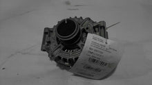Load image into Gallery viewer, Alternator Volkswagen Tiguan 2020 - MM2597384