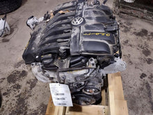 Load image into Gallery viewer, Engine Motor Volkswagen Touareg 2014 - MM2612547