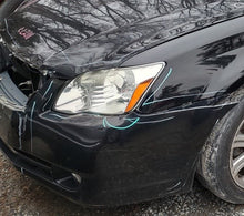 Load image into Gallery viewer, HEADLIGHT LAMP ASSEMBLY Avalon 2005 05 2006 06 2007 07 Left - MM2633492