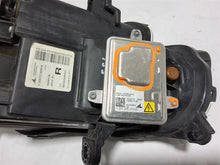 Load image into Gallery viewer, Headlight Lamp Assembly Jeep Cherokee 2017 - MM2646852