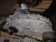 Load image into Gallery viewer, TRANSFER CASE Porsche Cayenne 11 12 13 14 15 16 17 18 - MM2652387