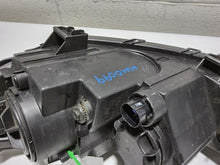 Load image into Gallery viewer, HEADLIGHT LAMP ASSEMBLY - MM2667002