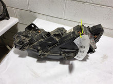 Load image into Gallery viewer, HEADLIGHT LAMP ASSEMBLY Jeep Cherokee 2019 19 2020 20 Right - MM2670733