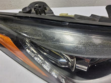Load image into Gallery viewer, Headlight Lamp Assembly Hyundai Genesis 2015 - MM2681037