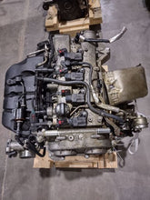 Load image into Gallery viewer, Engine Motor Chevrolet Camaro 2019 - MM2683065