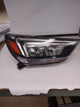 Load image into Gallery viewer, Headlight Lamp Assembly Renault Encore 2018 - MM2687840