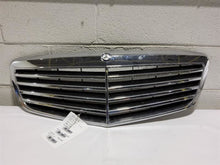 Load image into Gallery viewer, Grille MERCEDES S-CLASS 2013 - MM2689577