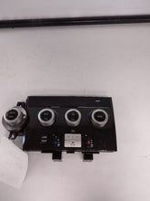 Load image into Gallery viewer, Temperature Controls Toyota Sequoia 2010 - MM2693548