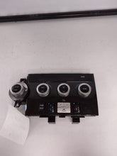 Load image into Gallery viewer, Temperature Controls Toyota Sequoia 2010 - MM2693548