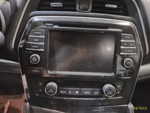 Load image into Gallery viewer, Radio Nissan Maxima 2020 - MM2698088