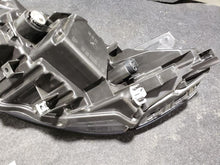 Load image into Gallery viewer, HEADLIGHT LAMP ASSEMBLY Passport Pilot 2019 19 2020 20 Right - MM2701348