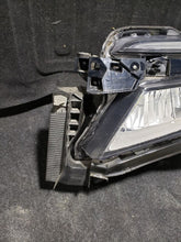 Load image into Gallery viewer, Headlight Lamp Assembly Honda Pilot 2019 - MM2701349