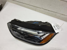 Load image into Gallery viewer, HEADLIGHT LAMP ASSEMBLY - MM2703466