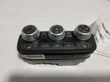 Load image into Gallery viewer, Temperature Controls Audi TT 2014 - MM2712828