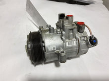 Load image into Gallery viewer, AC Compressor Subaru Legacy 2022 - MM2713927