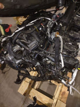 Load image into Gallery viewer, Engine Motor Chrysler Pacifica 2017 - MM2723558