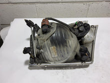 Load image into Gallery viewer, HEADLIGHT LAMP ASSEMBLY Explorer Explorer Sport Trac 02-05 Right - MM2727332