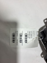 Load image into Gallery viewer, Radio Cadillac XT5 2018 - MM2732144