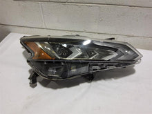 Load image into Gallery viewer, HEADLIGHT LAMP ASSEMBLY Nissan Altima 2019 19 2020 20 Right - MM2736638