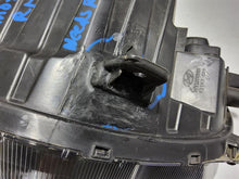 Load image into Gallery viewer, HEADLIGHT LAMP ASSEMBLY Hyundai Santa Fe 2019 19 2020 20 Right - MM2752660