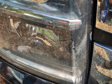 Load image into Gallery viewer, HEADLIGHT LAMP ASSEMBLY Suburban 1500 Suburban 3500 Tahoe 15-16 Right - MM2761338