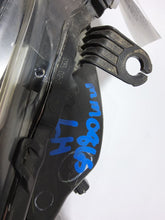 Load image into Gallery viewer, HEADLIGHT LAMP ASSEMBLY - MM2765197