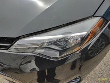 Load image into Gallery viewer, HEADLIGHT LAMP ASSEMBLY - MM2765197